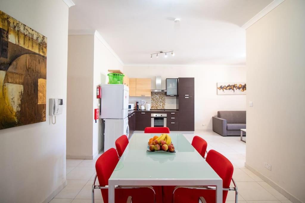 Modern Apt In The Heart Of Maltese Nightlife San Julián Exterior foto