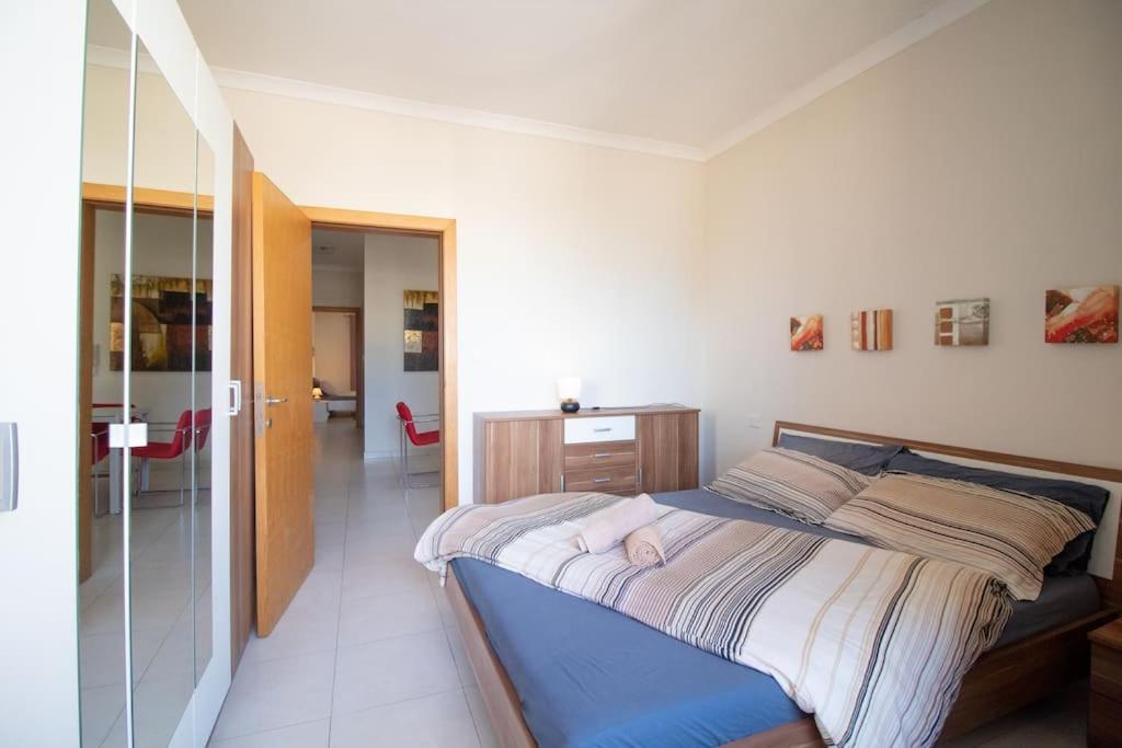 Modern Apt In The Heart Of Maltese Nightlife San Julián Exterior foto