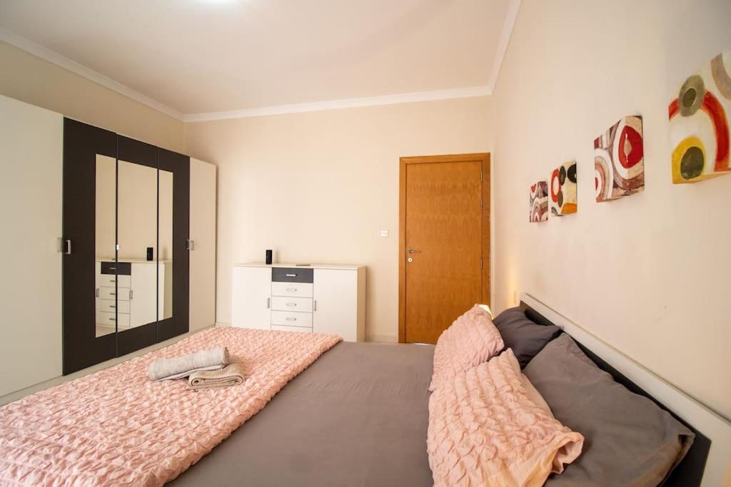 Modern Apt In The Heart Of Maltese Nightlife San Julián Exterior foto